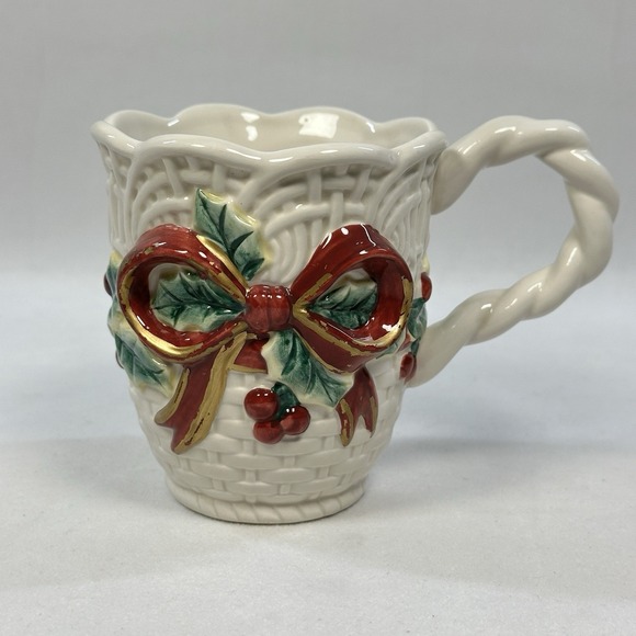 Fitz and Floyd Essentials Christmas Holiday Wreath Mug Set Of 4 - Picture 4 of 16